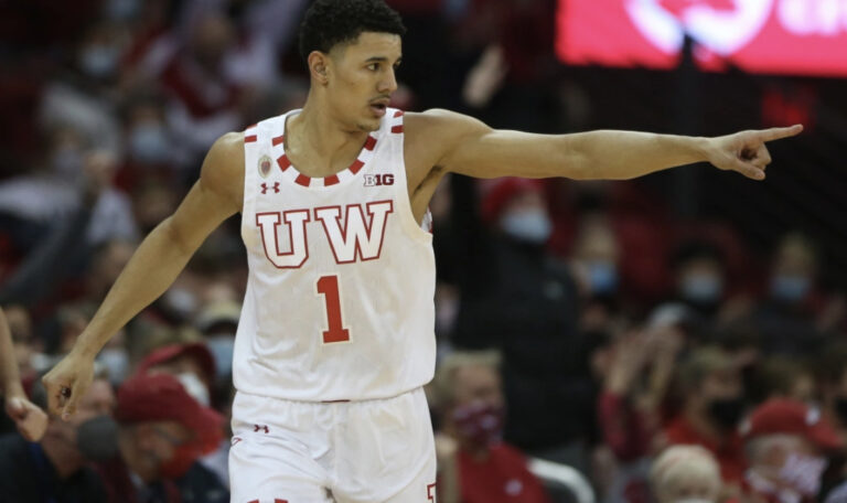 Wisconsin Johnny Davis to declare for the NBA Draft