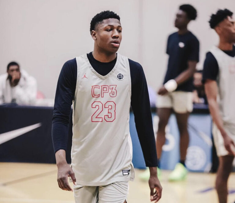 GG Jackson Will de-commit from North Carolina and enroll early at South Carolina