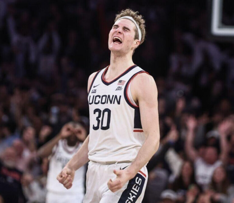 UConn pulls away from Gonzaga led by Liam McNeely