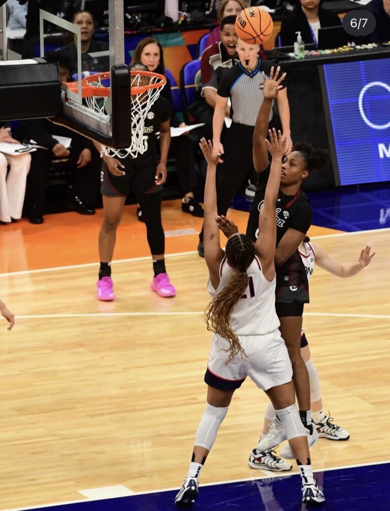 South Carolina Powers Past UConn, Advances to the National Championship